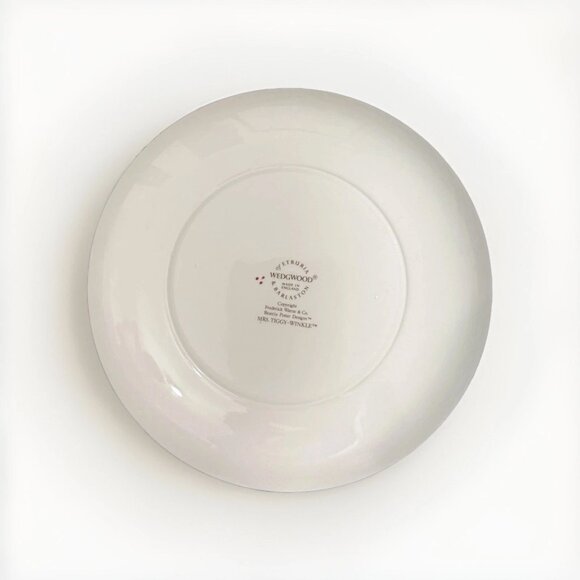1982 BEATRIX POTTER NURSERY WARE BY WEDGWOOD. MRS.TIGGY WINKLE BIRTHDAY PLATE - Picture 2 of 4